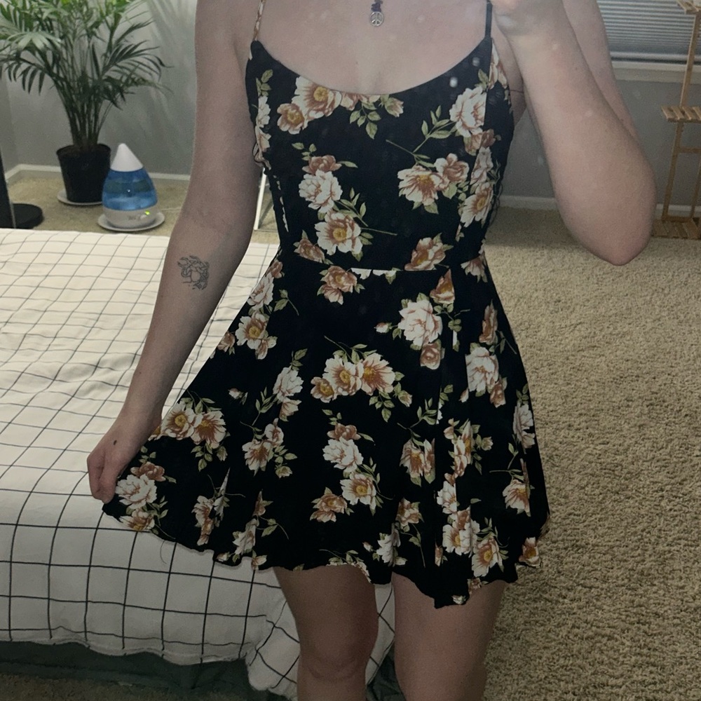 Women’s dress